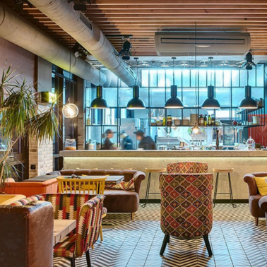 How to Match Restaurant Chairs with Your Interior Design Theme