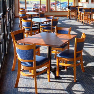 Metal vs Wooden Restaurant Chairs: Which Is Better for Your Restaurant?